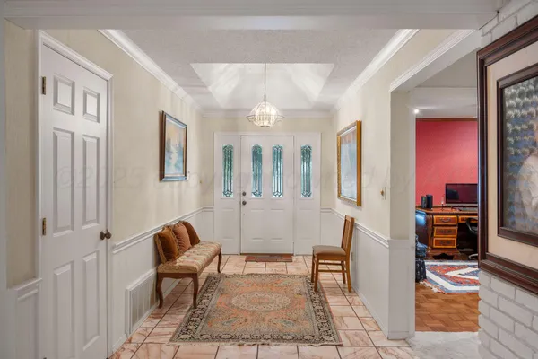 $440,000 | 2343 North Chestnut Drive, Pampa, TX 79065