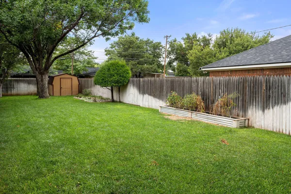 $440,000 | 2343 North Chestnut Drive, Pampa, TX 79065