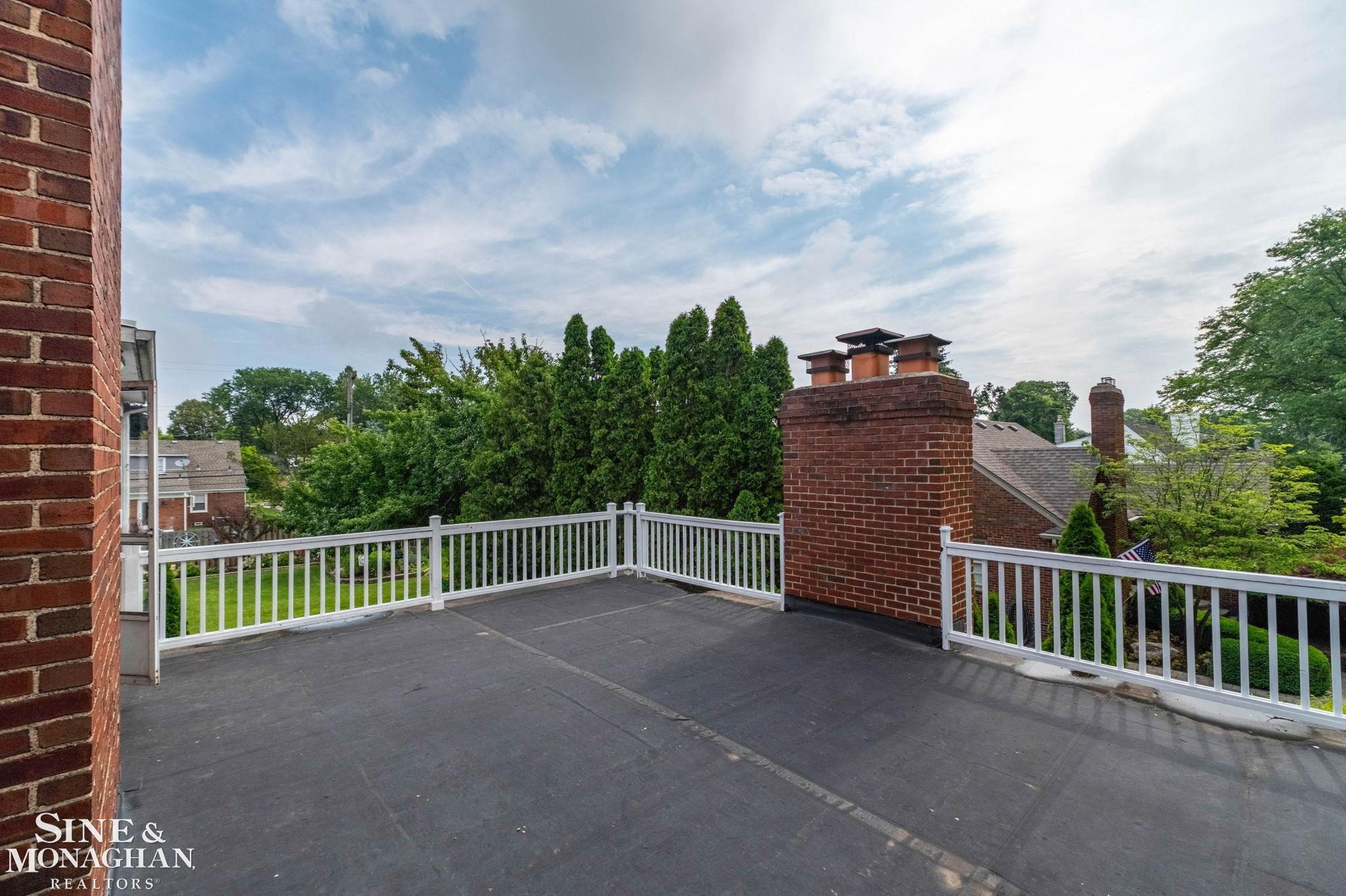 580 Hampton Road Grosse Pointe Woods, MI 48236 - Photo 75 of 77