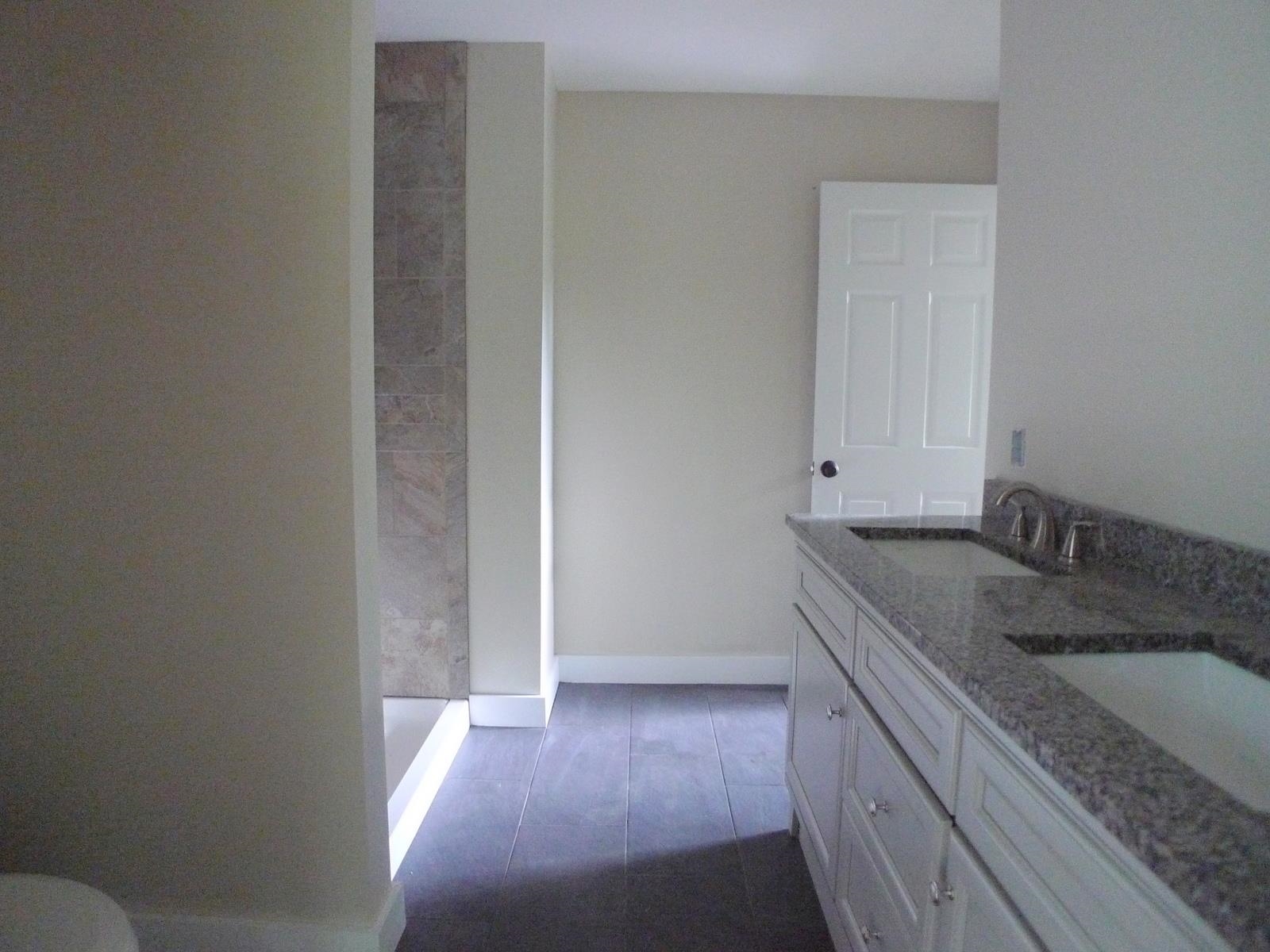171 Court Street, Unit 3 Exeter, NH 03833 - Photo 16 of 24 Gallery Image 16