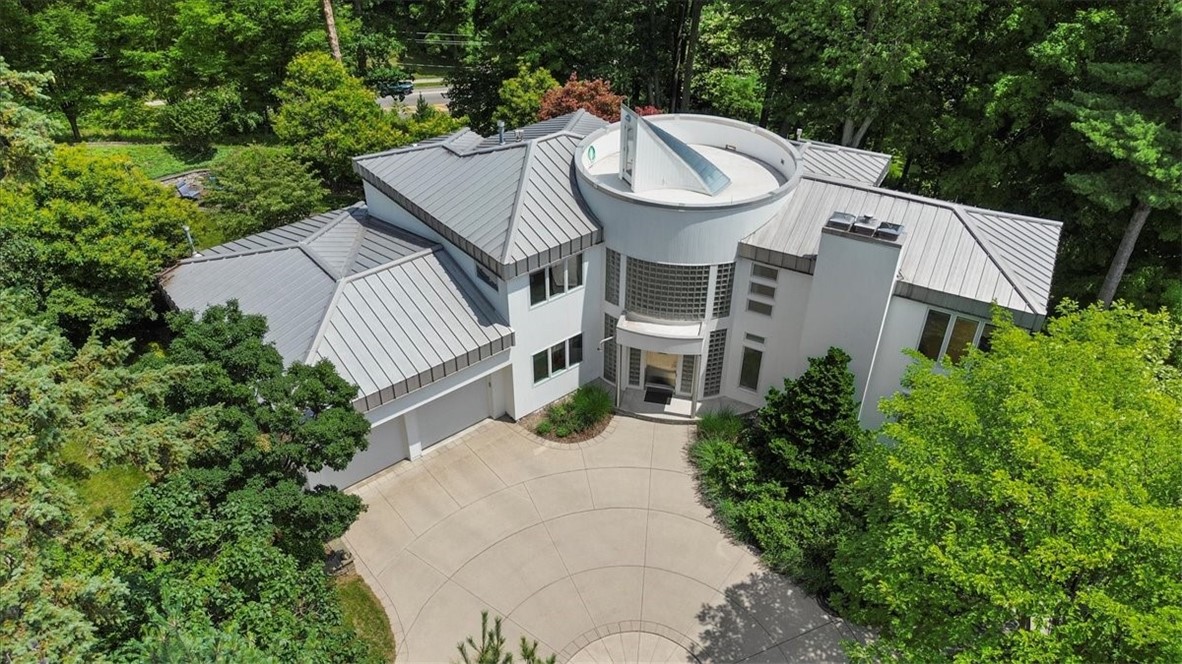 155 Summit Drive Brighton, NY 14620 - Photo 2 of 50