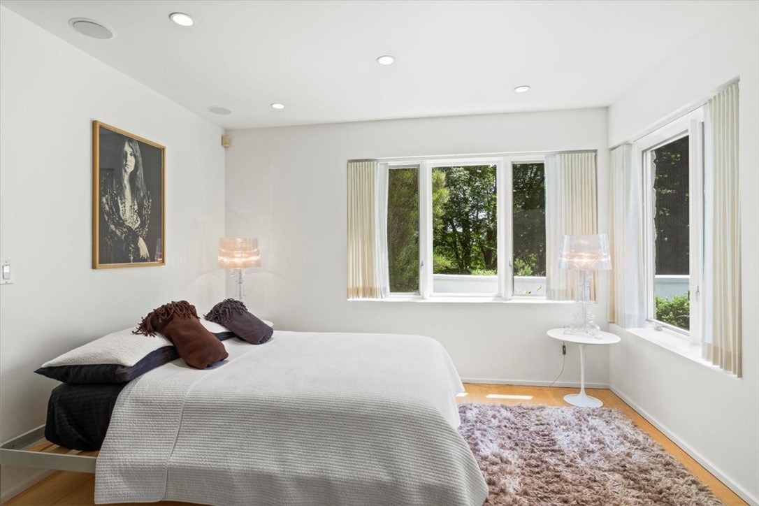 155 Summit Drive Brighton, NY 14620 - Photo 35 of 50 Terrace Level Bedroom