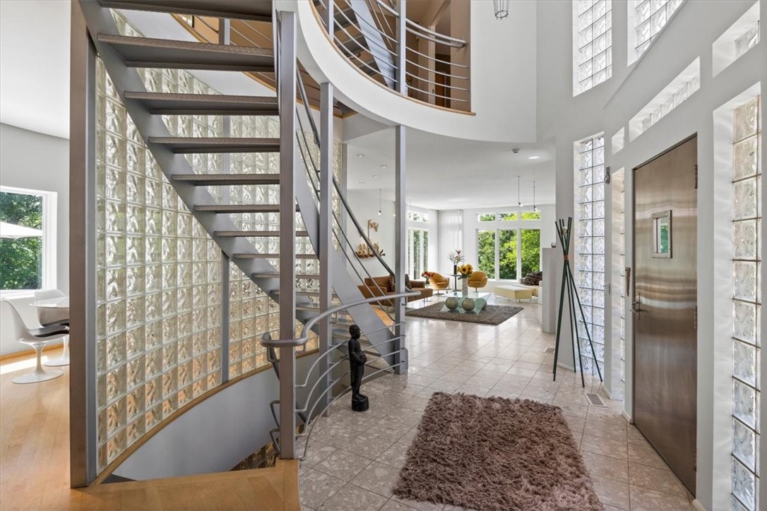 155 Summit Drive Brighton, NY 14620 - Photo 6 of 50 Foyer