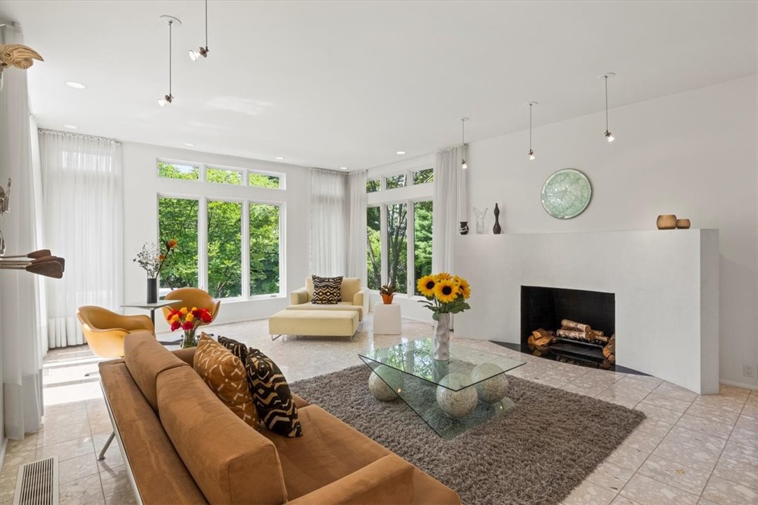 155 Summit Drive Brighton, NY 14620 - Photo 8 of 50