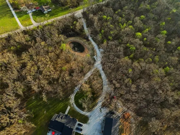 $610,000 | 9625 Ivy Road, Carthage, MO 64836