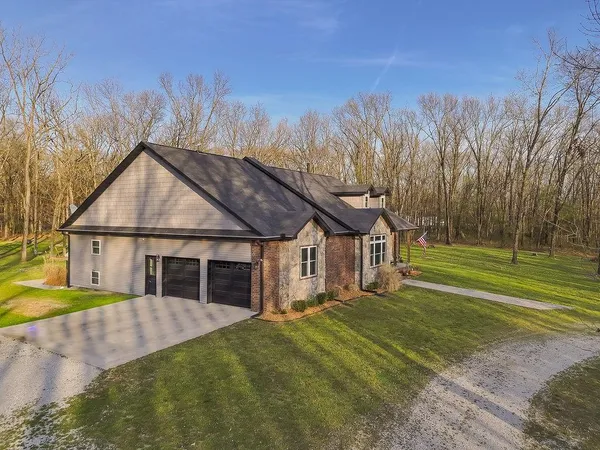 $610,000 | 9625 Ivy Road, Carthage, MO 64836