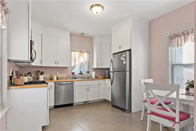 $1,750,000 | 88 Burton Street, Bristol, RI 02809