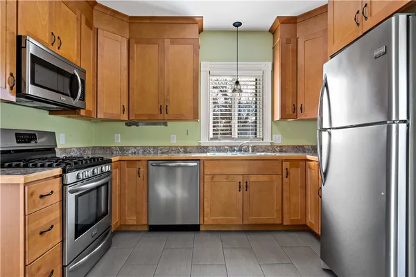 $1,750,000 | 88 Burton Street, Bristol, RI 02809