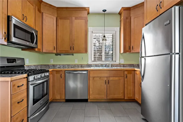 $1,750,000 | 88 Burton Street, Bristol, RI 02809