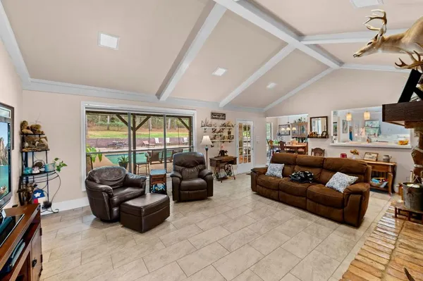 $885,000 | 19418 Cr 4125 Lindale Tx 75771, Lindale, TX 75771