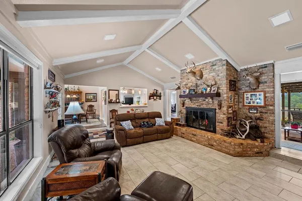 $885,000 | 19418 Cr 4125 Lindale Tx 75771, Lindale, TX 75771