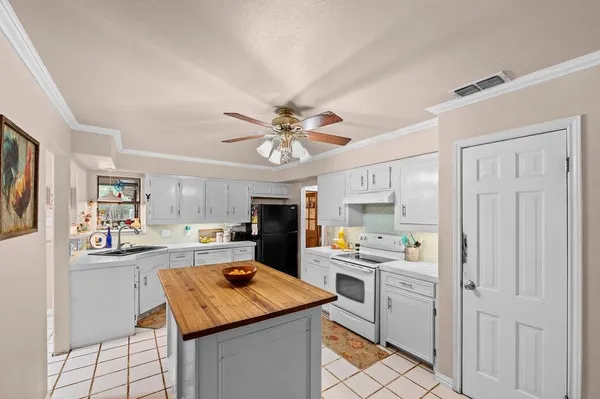 $885,000 | 19418 Cr 4125 Lindale Tx 75771, Lindale, TX 75771