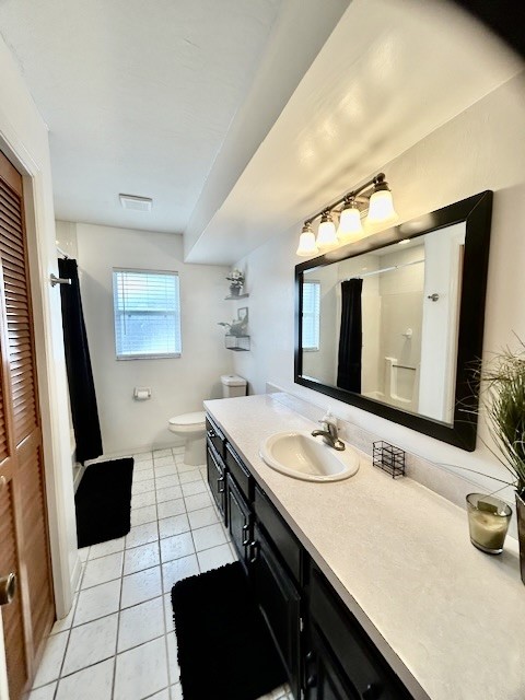 7971 Waupegan Avenue Sebastian, FL 32958 - Photo 15 of 26 a bathroom with a sink and a mirror