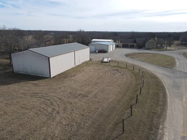 $1,200,000 | 1975 West 181st Street, Scranton, KS 66537