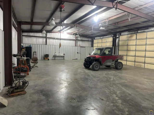 $1,200,000 | 1975 West 181st Street, Scranton, KS 66537