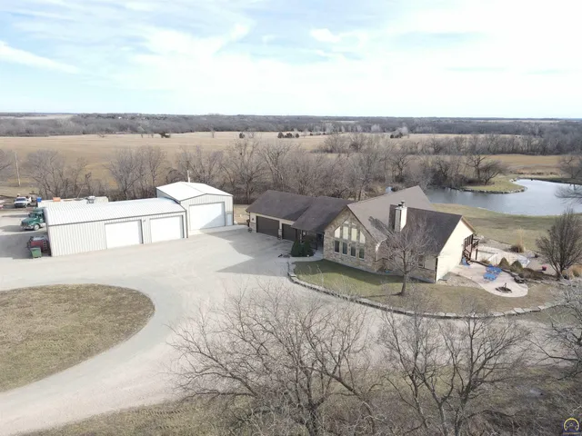 $1,200,000 | 1975 West 181st Street, Scranton, KS 66537