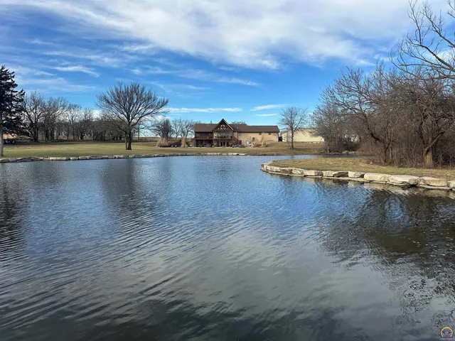 $1,200,000 | 1975 West 181st Street, Scranton, KS 66537