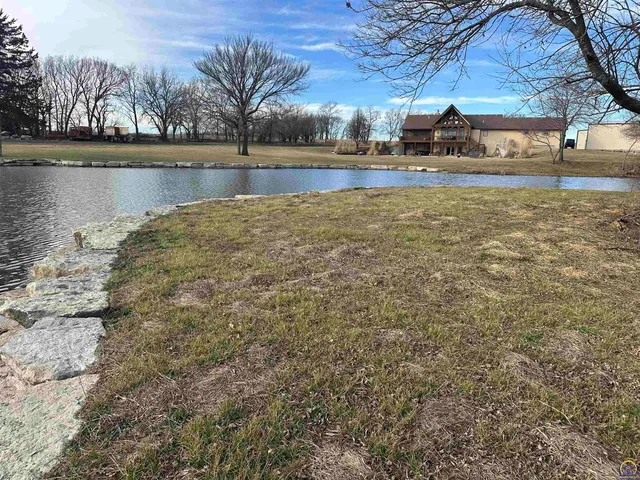 $1,200,000 | 1975 West 181st Street, Scranton, KS 66537