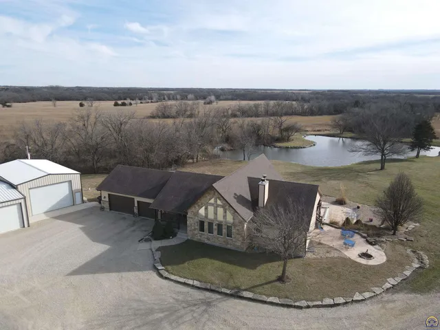 $1,200,000 | 1975 West 181st Street, Scranton, KS 66537