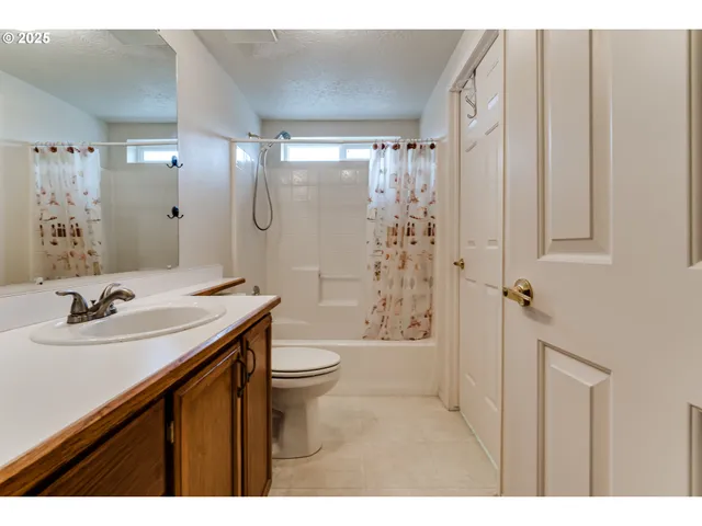 $385,000 | 5320 Burke Street, Eugene, OR 97402