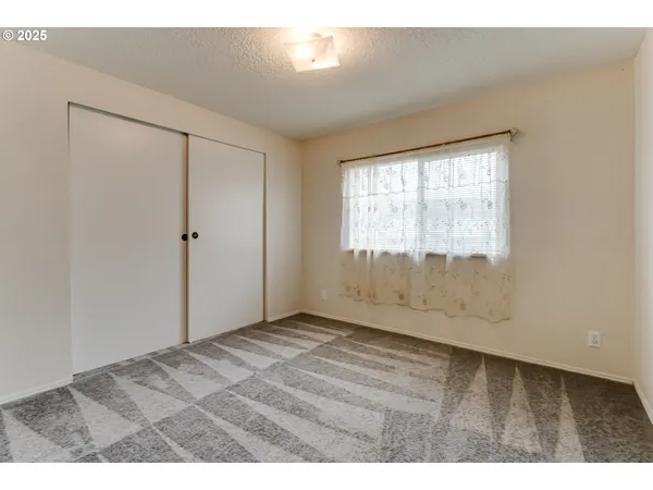 $385,000 | 5320 Burke Street, Eugene, OR 97402