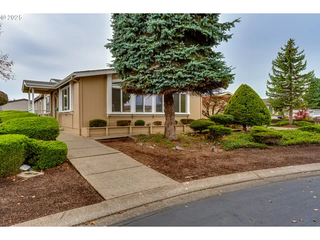 $385,000 | 5320 Burke Street, Eugene, OR 97402