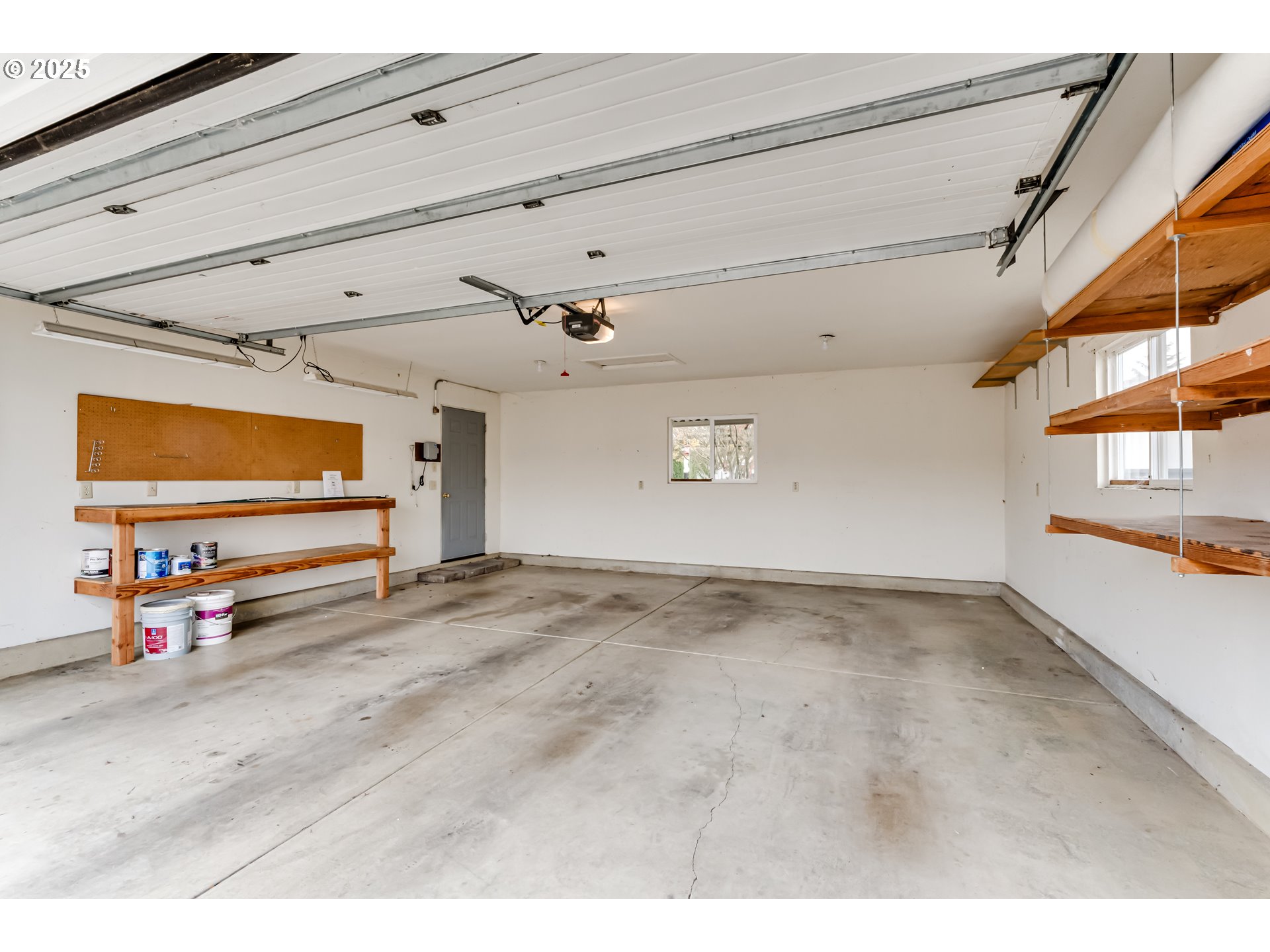 5320 Burke Street Eugene, OR 97402 - Photo 27 of 27 Garage