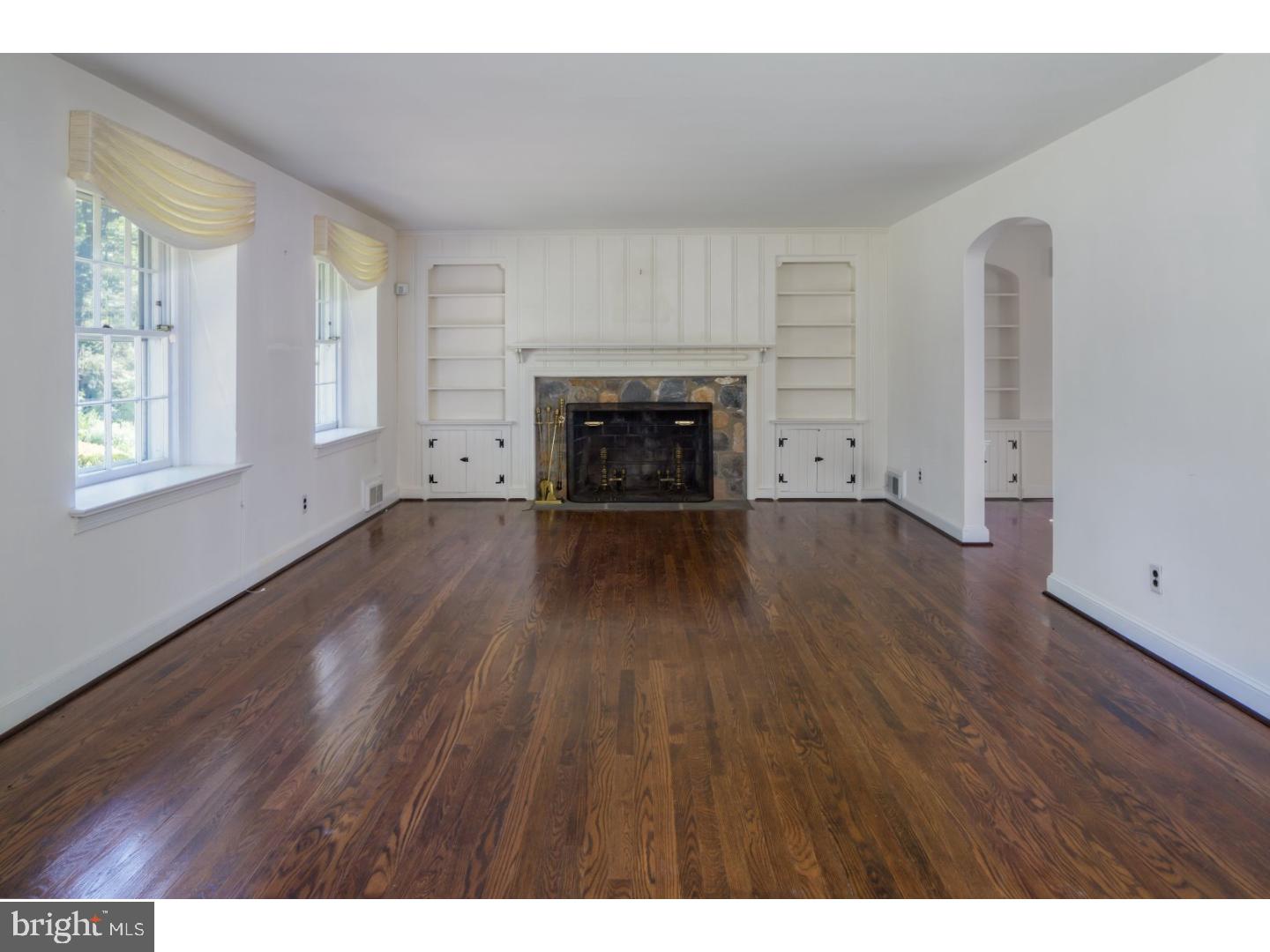 555 Moreno Road Wynnewood, PA 19096 - Photo 4 of 23 Living Room