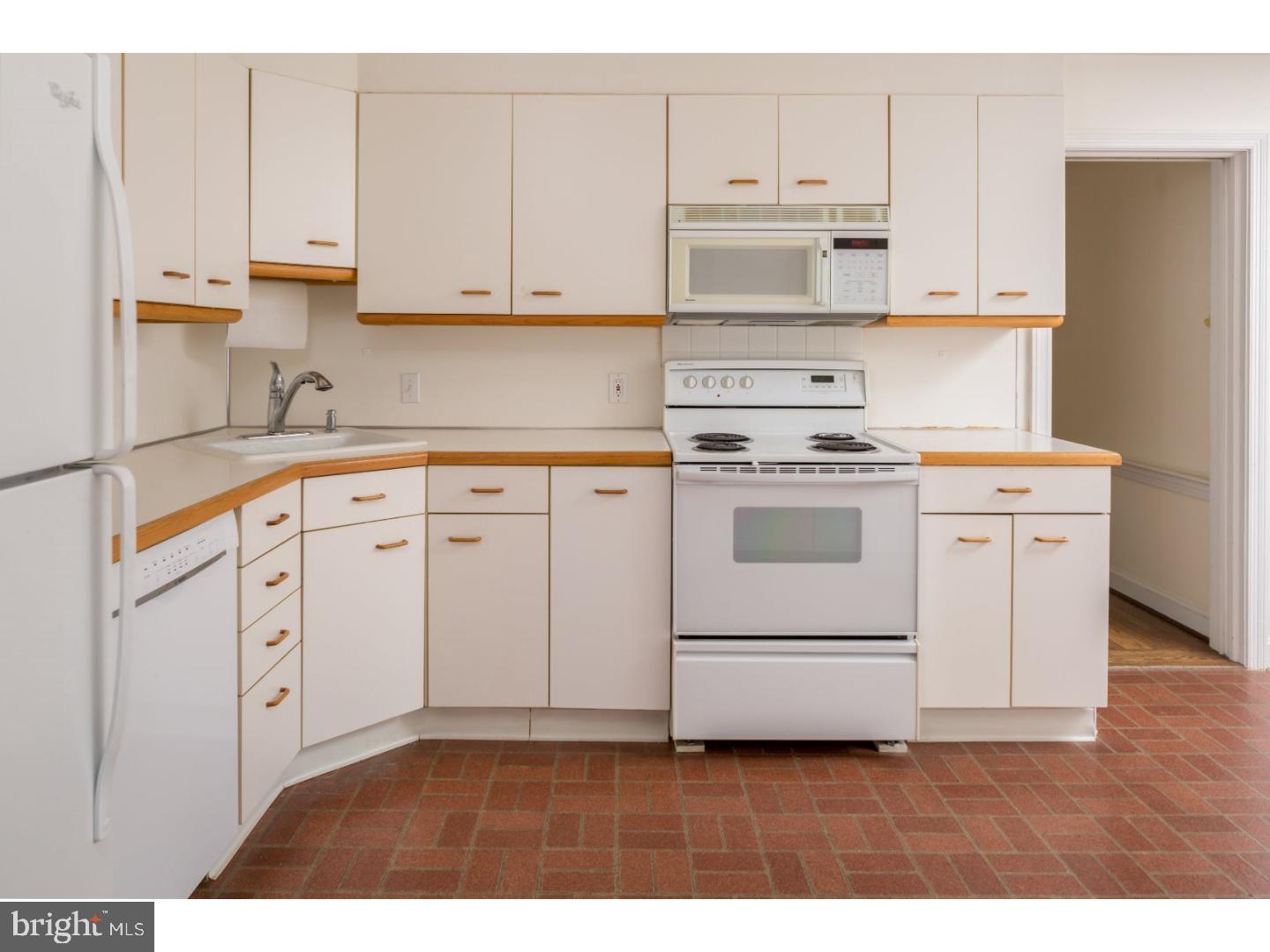 555 Moreno Road Wynnewood, PA 19096 - Photo 10 of 23 Kitchen