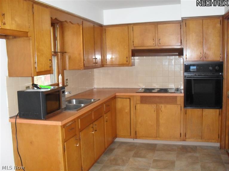12021 Webster Road Strongsville, OH 44136 - Photo 12 of 22 Gallery Image 12