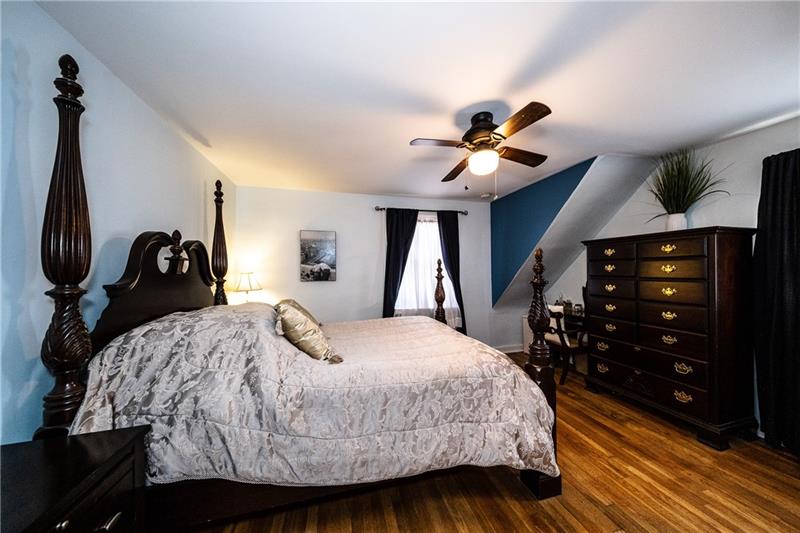210 Arden Road Pittsburgh, PA 15216 - Photo 17 of 25 Gallery Image 17