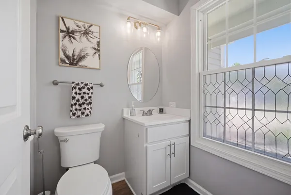 $475,000 | 221 Stafford Drive, Mundelein, IL 60060