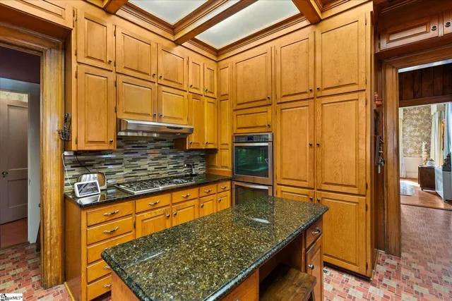 $649,000 | 780 West Main Street, Laurens, SC 29360