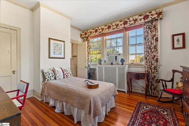 $649,000 | 780 West Main Street, Laurens, SC 29360