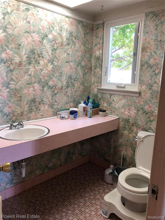 13835 East Eleven Mile Road Warren, MI 48088 - Photo 12 of 16