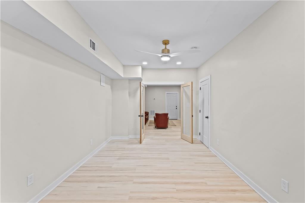 2150 Azalea Circle Decatur, GA 30033 - Photo 17 of 24