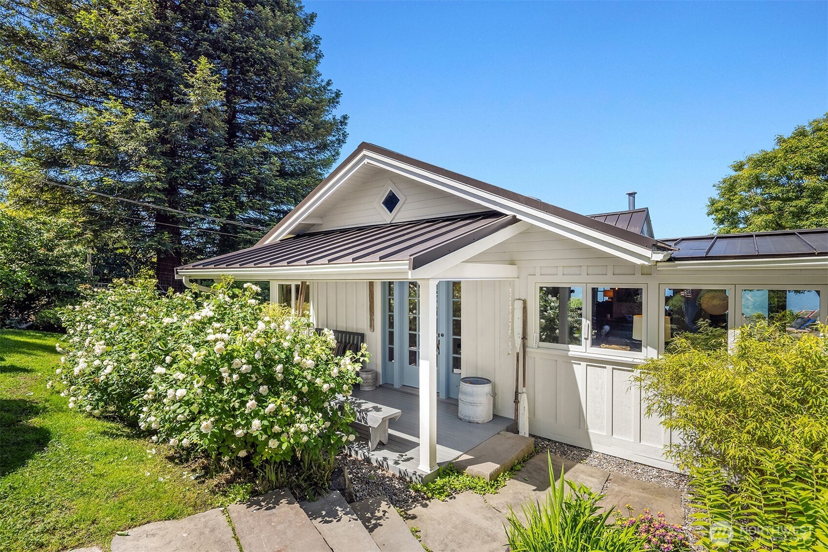 10050 Southwest Dock Street Vashon, WA 98070 - Photo 7 of 40