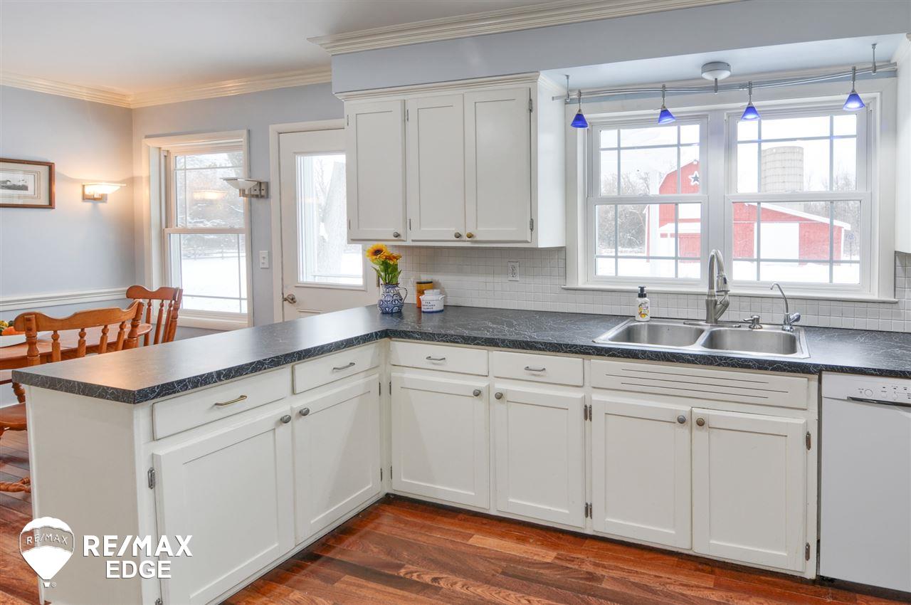 7175 Lapeer Road Davison, MI 48423 - Photo 8 of 55
