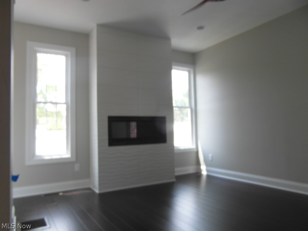 26802 Rue Street Cleveland, OH 44128 - Photo 3 of 35