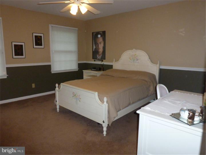 123 Longfields Way Downingtown, PA 19335 - Photo 16 of 25 Bedroom 2