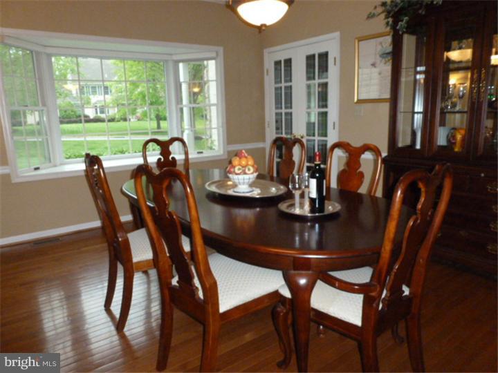 123 Longfields Way Downingtown, PA 19335 - Photo 4 of 25 Dining Room