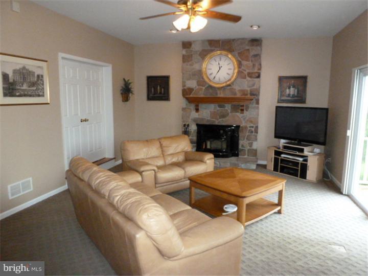 123 Longfields Way Downingtown, PA 19335 - Photo 9 of 25 Family Room