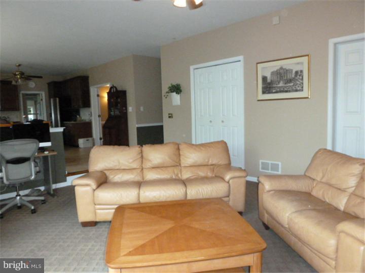 123 Longfields Way Downingtown, PA 19335 - Photo 10 of 25 Gallery Image 10
