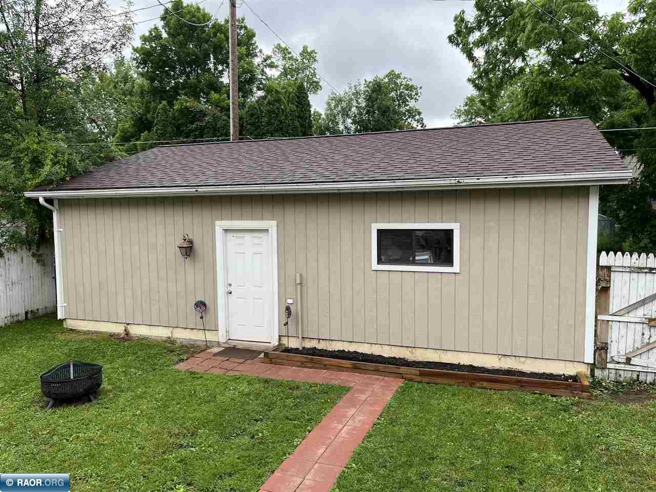 2121 5th Avenue East Hibbing, MN 55746 - Photo 15 of 19
