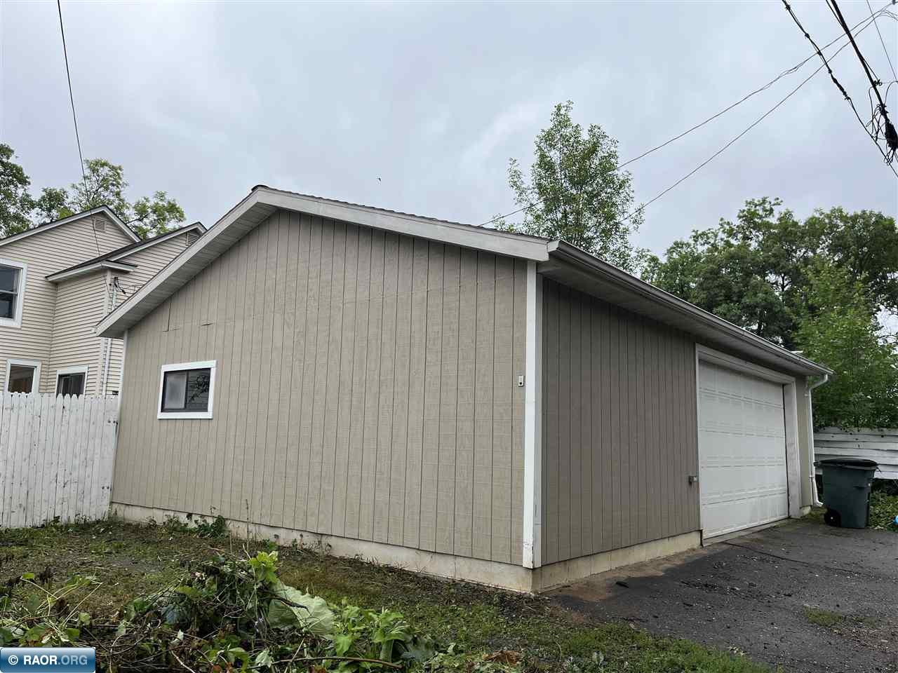 2121 5th Avenue East Hibbing, MN 55746 - Photo 16 of 19