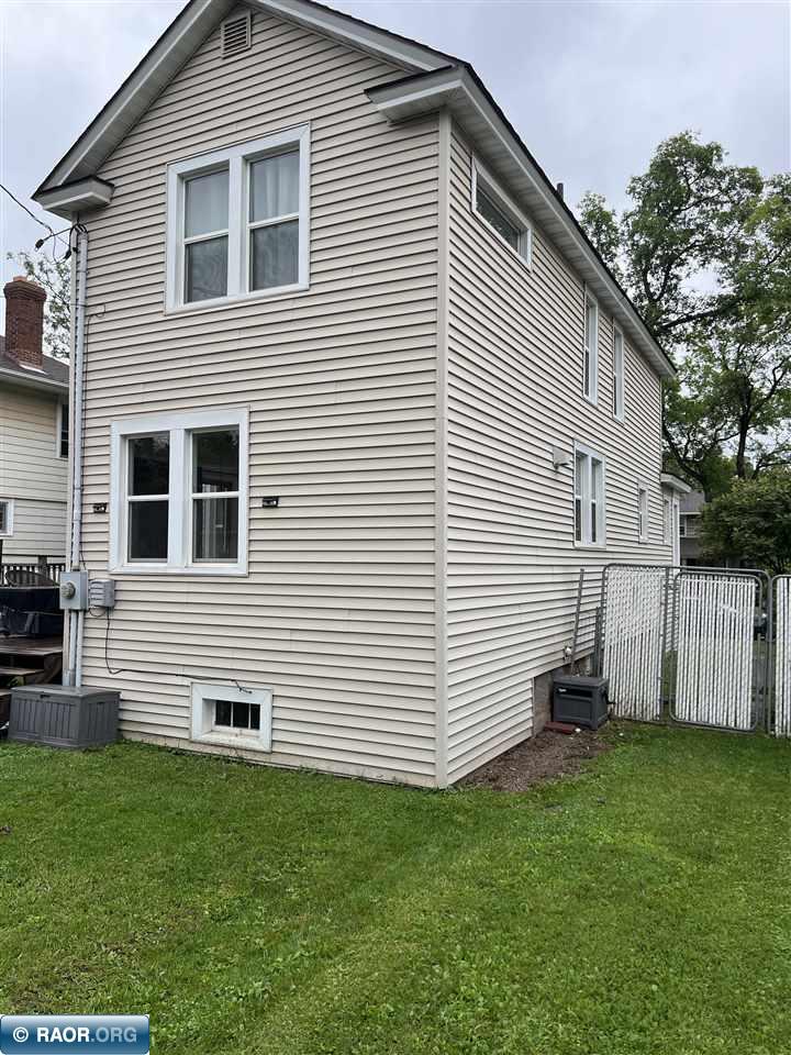 2121 5th Avenue East Hibbing, MN 55746 - Photo 18 of 19
