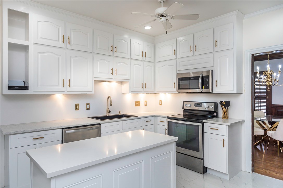 225 Pine Ridge Drive Easley, SC 29642 - Photo 11 of 36 Gallery Image 11