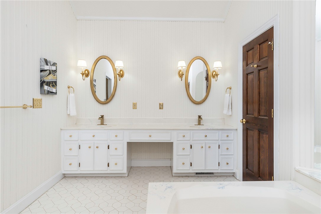 225 Pine Ridge Drive Easley, SC 29642 - Photo 20 of 36 Gallery Image 20