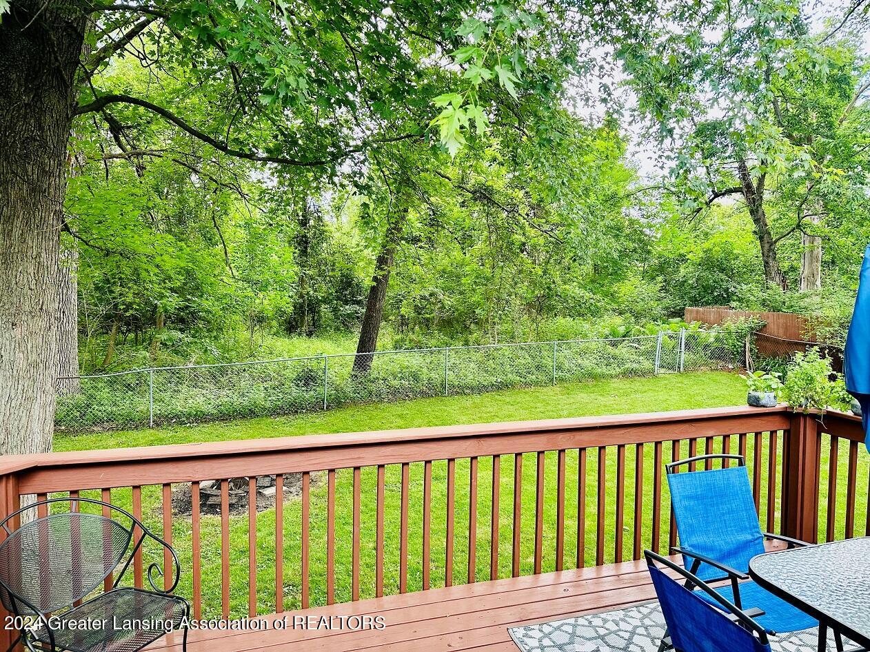 5831 Rockingham Drive Lansing, MI 48911 - Photo 16 of 24 19