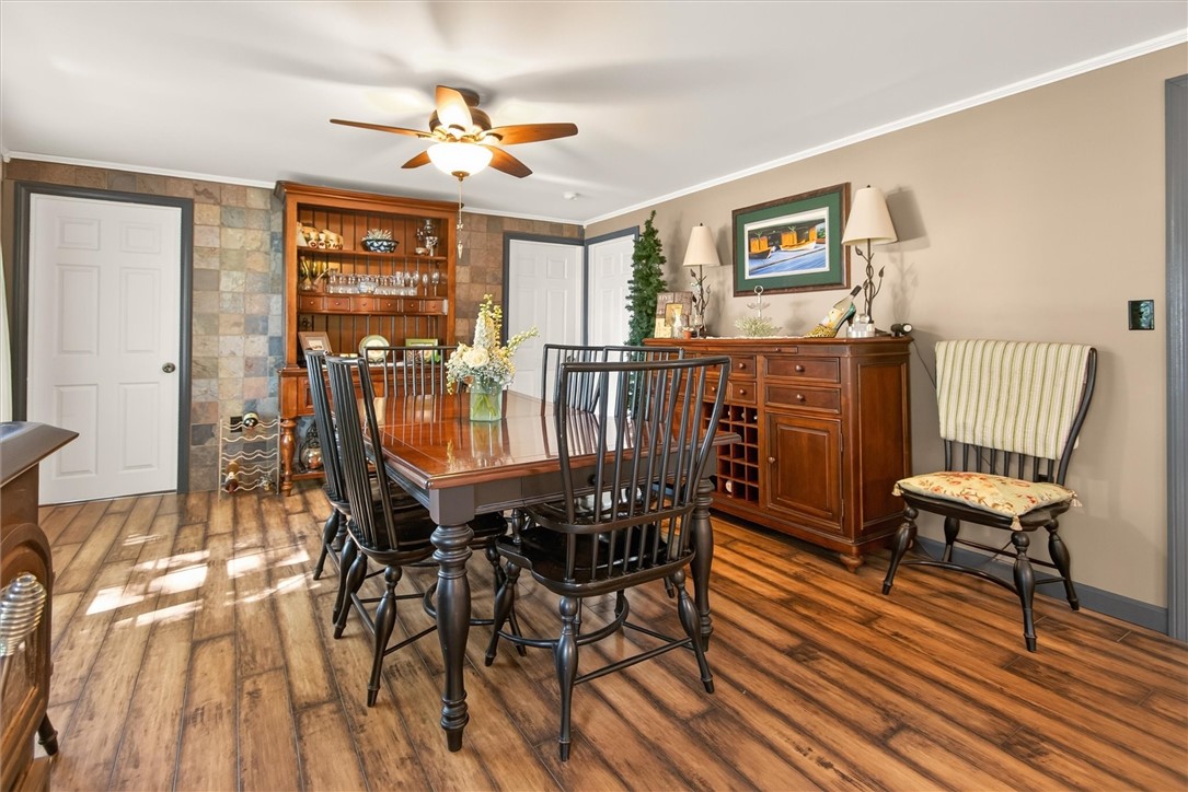 2872 State Rte 21 Palmyra, NY 14522 - Photo 29 of 50 dining area